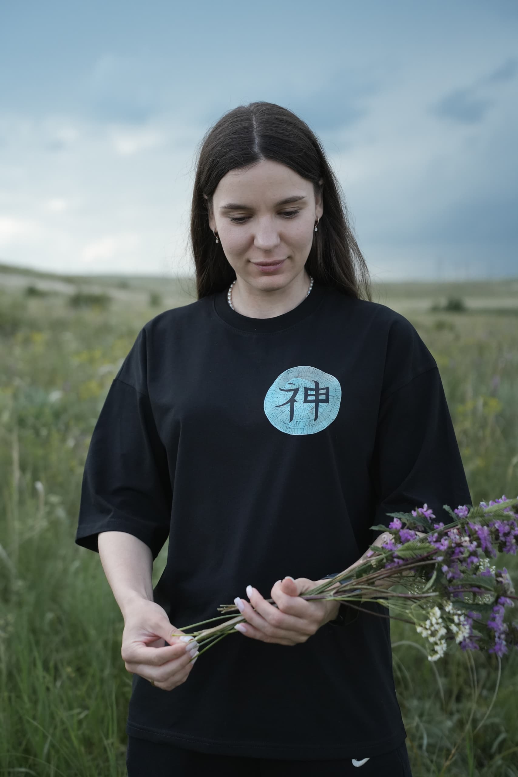 Футболка "Бог есть свет" голубой круг image 12